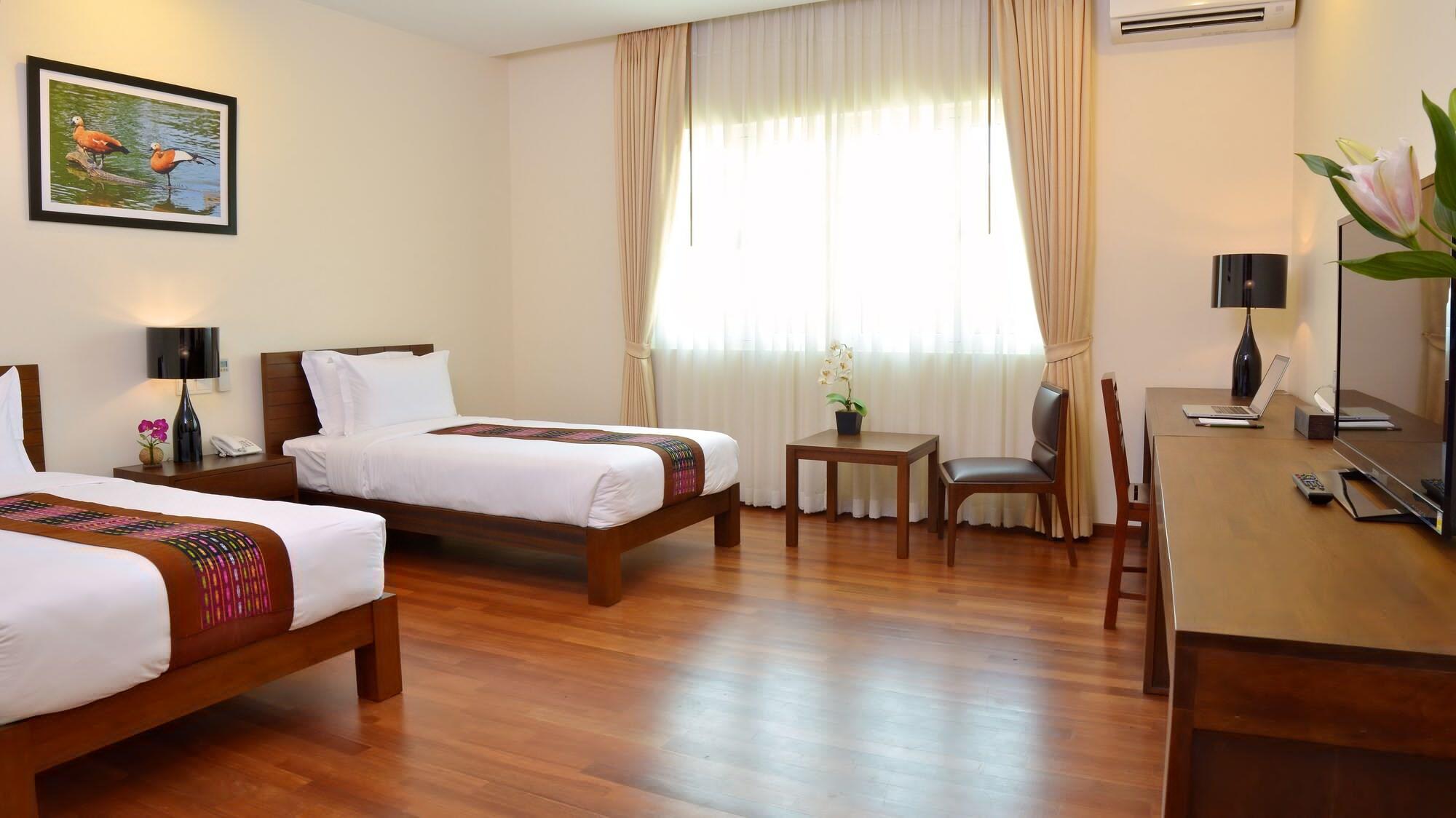 Emerald Palace Hotel Naypyidaw Exterior photo