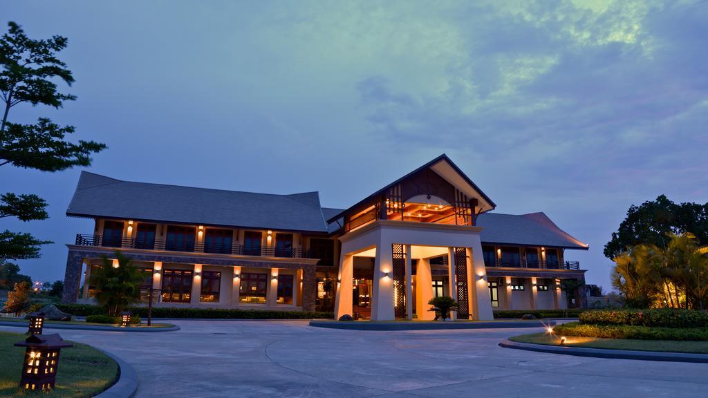 Emerald Palace Hotel Naypyidaw Exterior photo