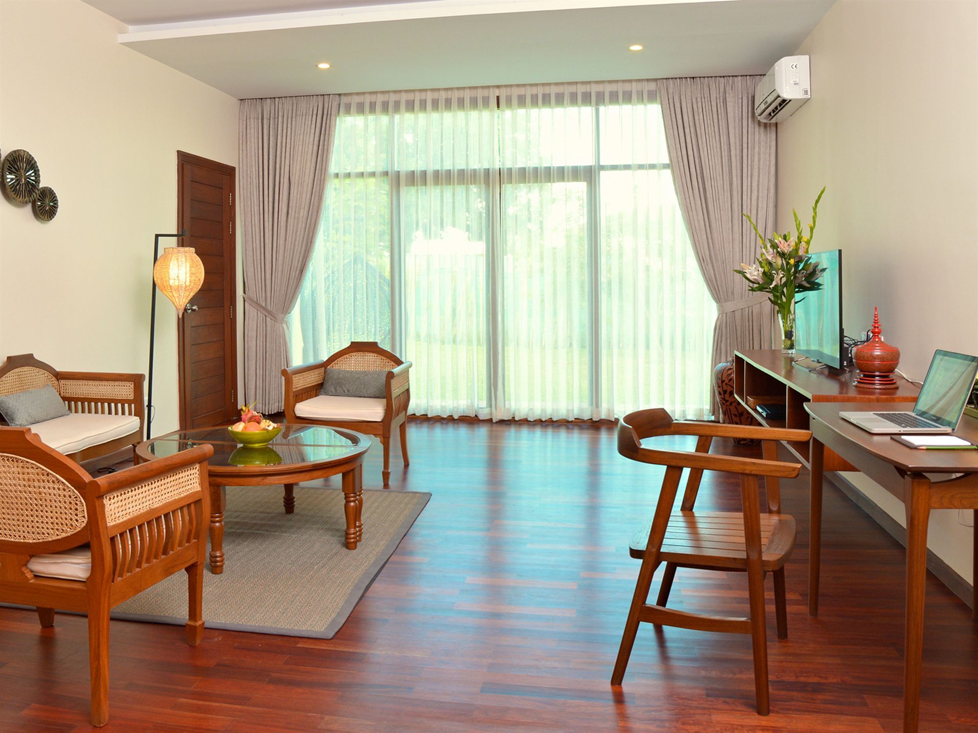 Emerald Palace Hotel Naypyidaw Exterior photo