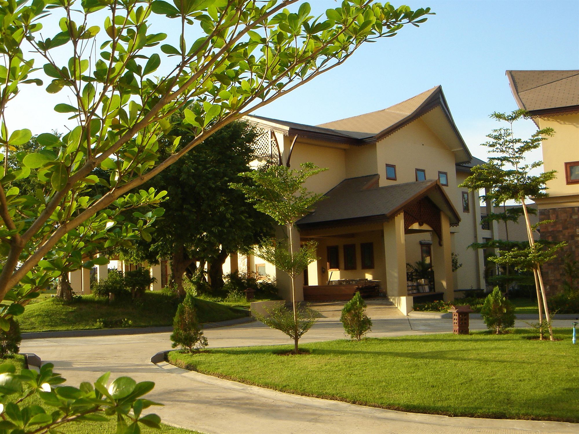 Emerald Palace Hotel Naypyidaw Exterior photo