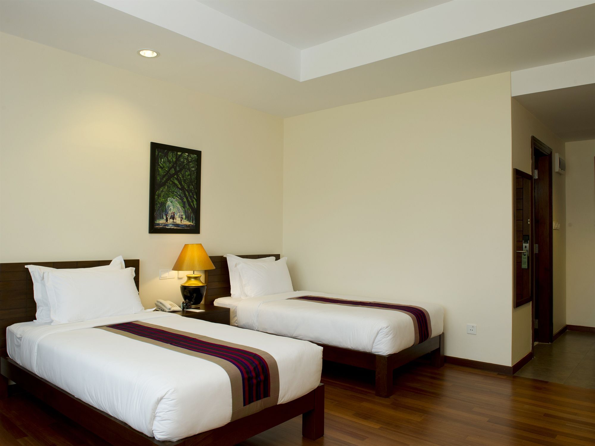 Emerald Palace Hotel Naypyidaw Exterior photo